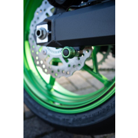 KERN-STABI BOBBINS Heckständeraufnahme M8 x 1,25  KAWASAKI Z900 ab 2020  mit Distanzbuchsen ohne Distanzbuchsen rot