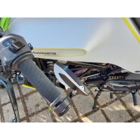 Lenkerendenspiegel ARAGON für HUSQVARNA SVARTPILEN 125  21-23  mit passenden Lenkerenden und diversen Farben