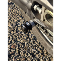 KERN-STABI BOBBINS Heckständeraufnahme M6 YAMAHA MT-09 / SP RN87 - RN92 ab 2024 poliert