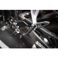 MFW Austausch Rasten Set EVO SPORT YAMAHA MT-09 / SP RN29  13-16 Fahrer schwarz blau